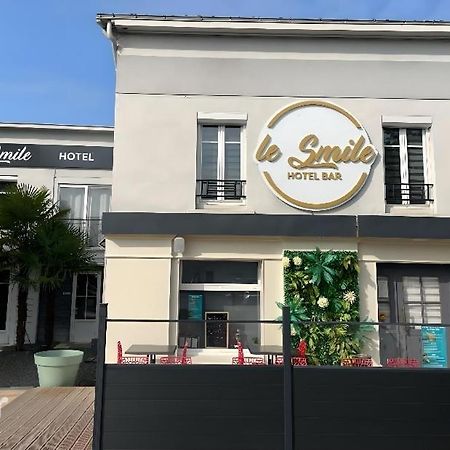 Hotel Le Smile Saint-Vincent-Sterlanges Exteriér fotografie